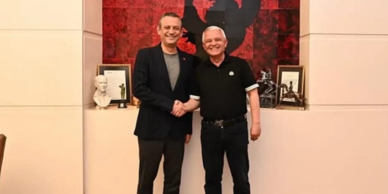 Mamak Belediye Başkanı'ndan CHP'den istifa eden Özarslan'a tepki Özel'e destek