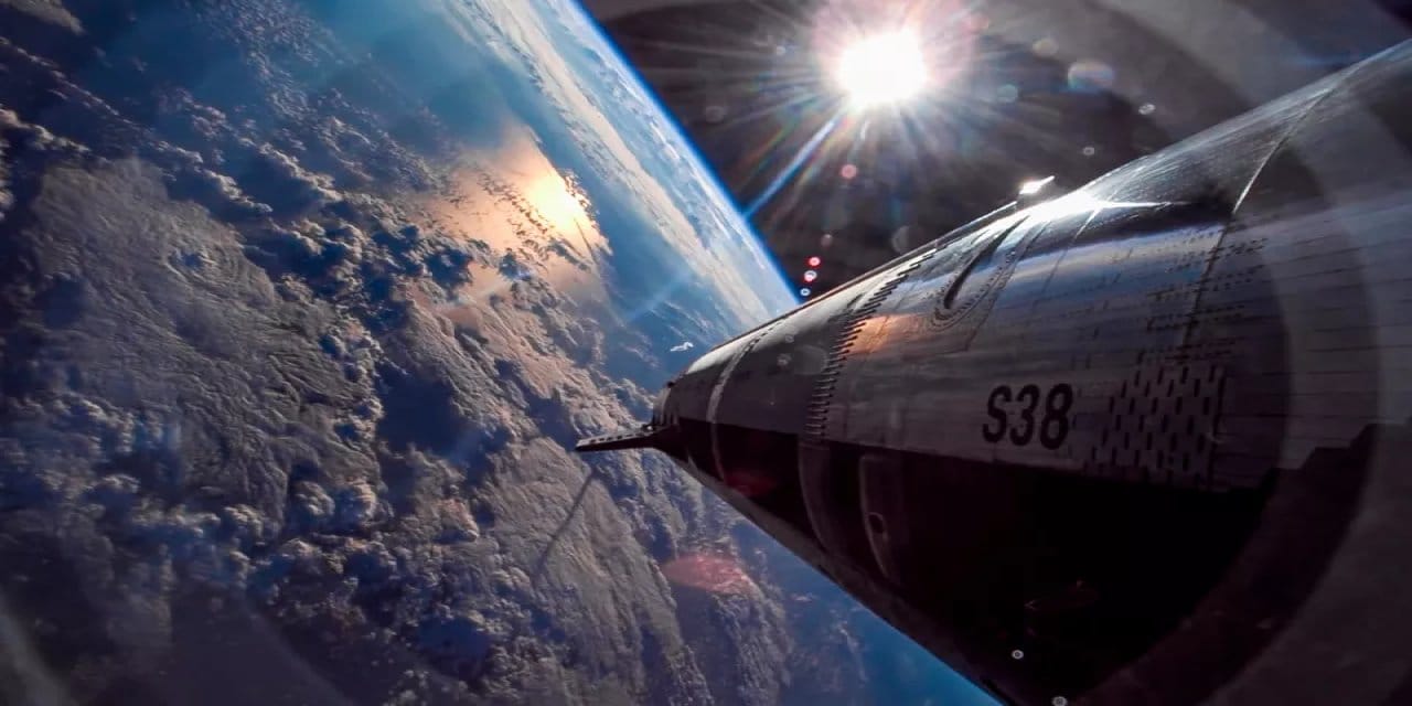 Musk rotayı Ay'a kırdı: 10 yıl içinde ilk şehir kuruluyor!