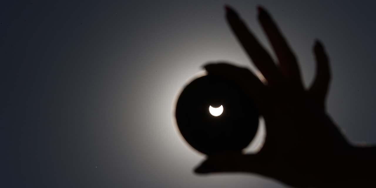 Türkiye gökyüzüne kilitlenecek: Güneş tutulması ne zaman, Türkiye'den izlenebilecek mi?