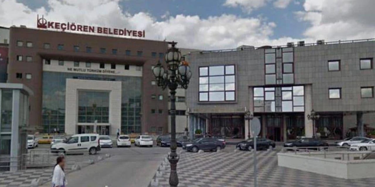 Keçiören Belediyesinin CHP'li üyelerinden Özel'e destek Özarslan'a tepki