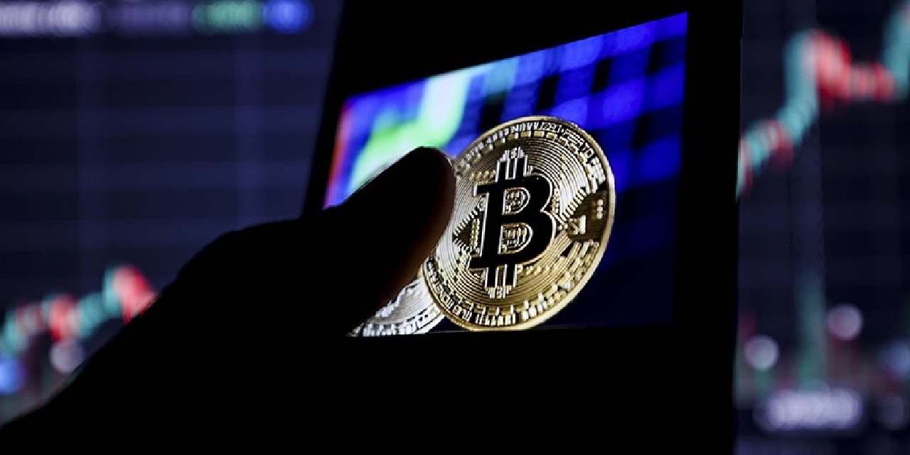 Bitcoin'de alarm zilleri: 70 bin doların altına indi