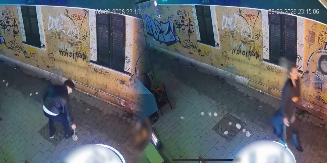 Taksim’de turistin paraları yere saçıldı, esnaf sitem etti: 'Teşekkür bile etmedi, saçını tarayıp gitti'