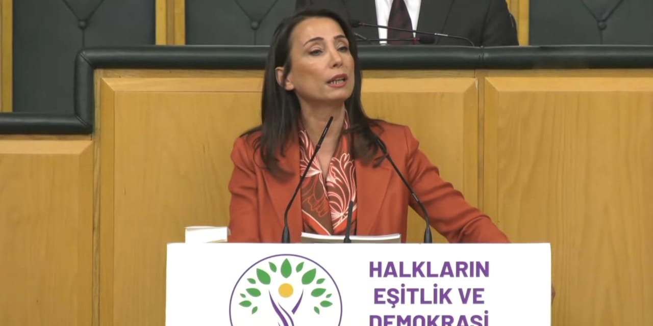 Son dakika | DEM Parti: Sürecin en önemli aktörü Öcalan'dır! Buna göre hareket edilmeli