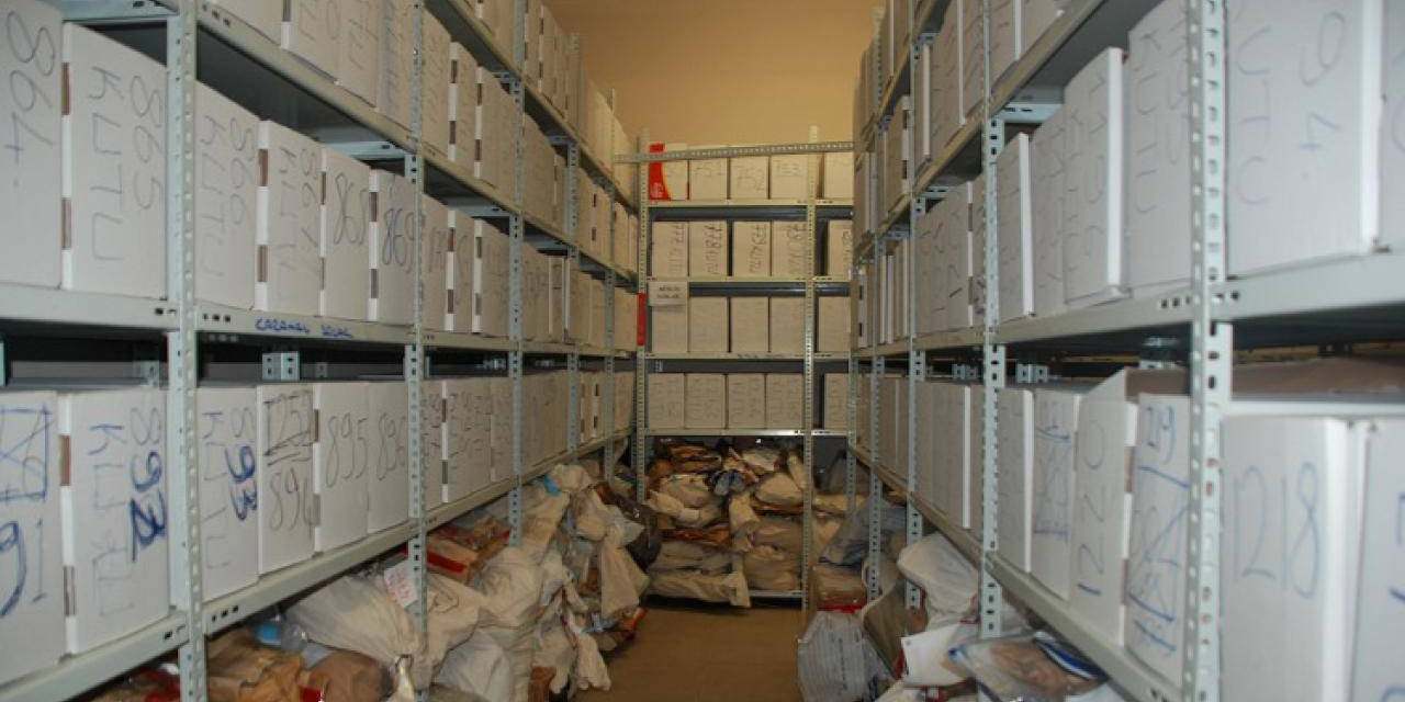 Adliyelerde emanet skandalları zinciri sürüyor: Ankara'da kasadan altınları çalan memur tutuklandı