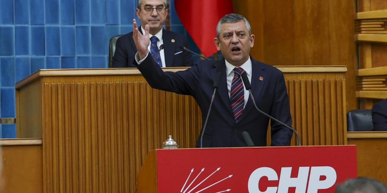 Son dakika | Tüm gözler Özgür Özel'de! CHP'liler grup salonunu doldurdu