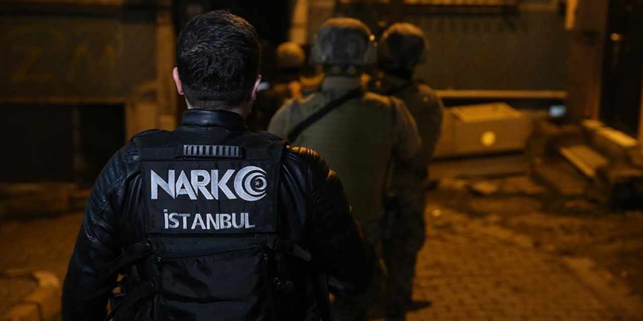 Fatih’te sahte uyuşturucu operasyonu: Polis ve avukat tutuklandı