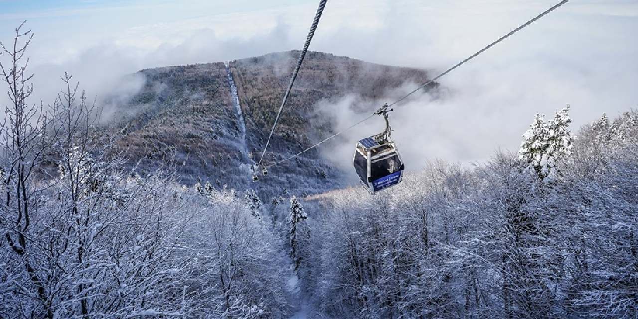 9 kilometrelik hatta 140 kabinle yolcu taşıyor: Yolculuk 22 dakika sürüyor