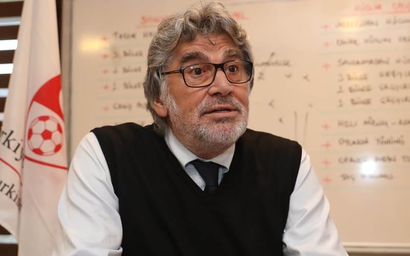 Türk futbolunun bir efsanesi daha hayatını kaybetti