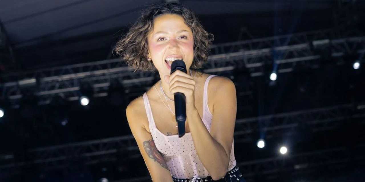 Zeynep Bastık'tan İstanbul'a veda! Tarih verdi