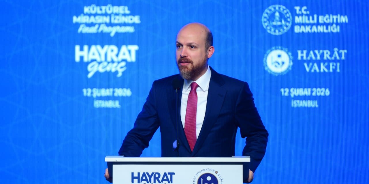 Şalvar açılımından sonra mezar taşları: Bilal Erdoğan'dan bir çıkış daha