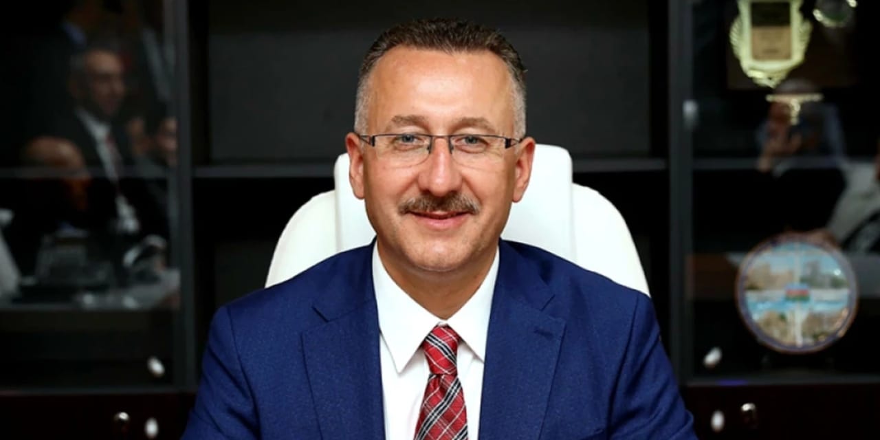 AKP'li başkan 'yasak aşk' iddialarının ardından disipline sevk edildi