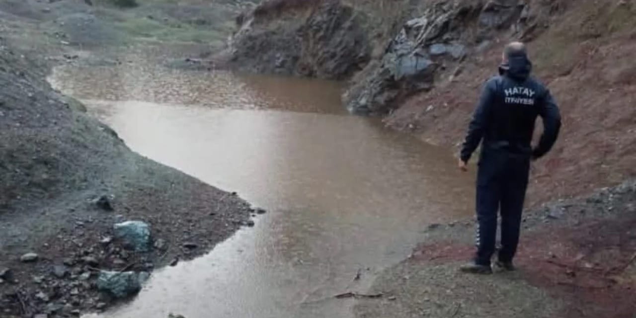 Hatay'da acı olay: Suyla dolan çukura düşen çocuk hayatını kaybetti