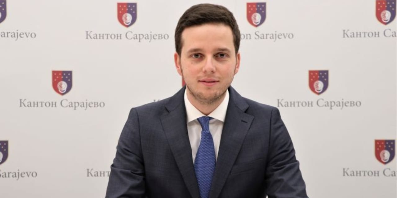 Ölümlü kaza istifa getirdi: Başbakan görevi bıraktı!