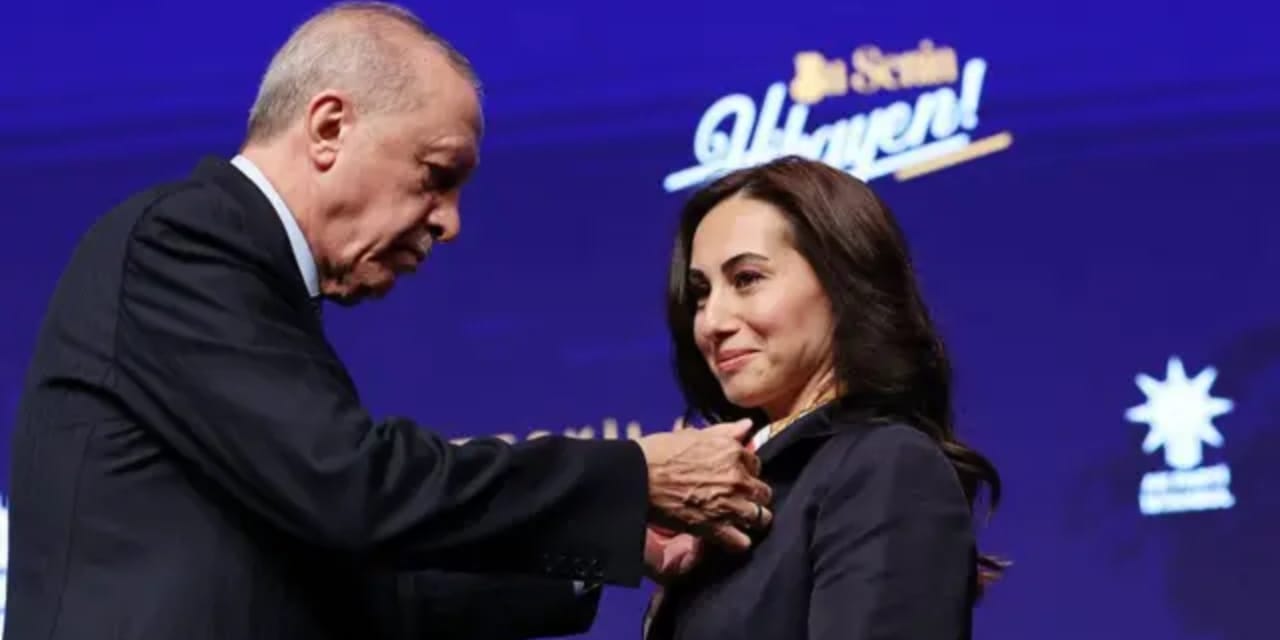 AKP’ye geçen Özlem Vural Gürzel’den kimseyi şaşırtmayan proje: Kadroda tanıdık gazeteciler var