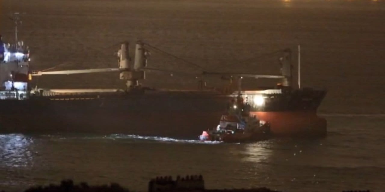 Boğaz'da bitmeyen tehlike! Kurtarıldı denilen gemi bu kez sürüklendi