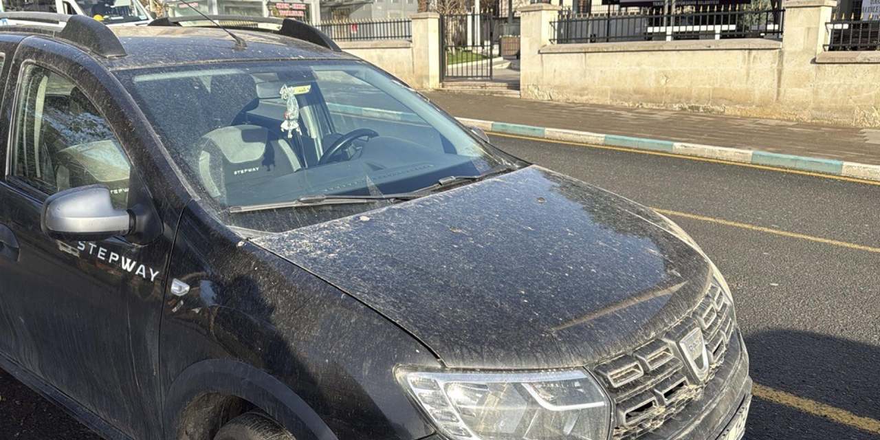 Tüm şehir gözünü bu görüntüye açtı! Geceleyin yağmaya başladı sabah tüm rengi değiştirdi