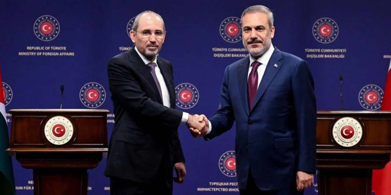 Hakan Fidan Ürdünlü mevkidaşıyla görüştü!