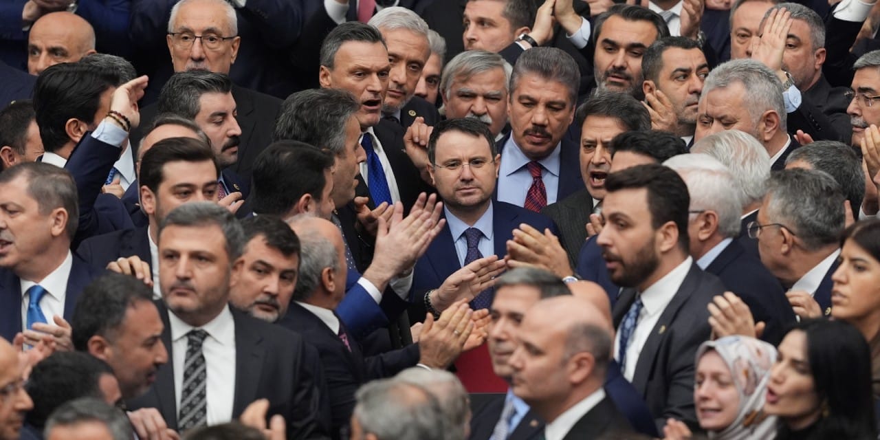 AKP'de 'yeni bakan' kulisi: Muhalefet güçlenecek diye tedirginlik var