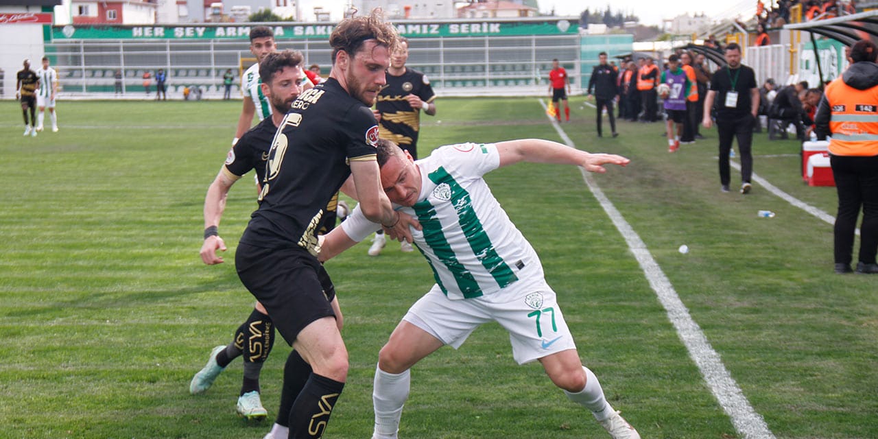 Yeni takımının başındaki ilk maçında 2 kez geriye düşüp kazandı: Eski takımını yerinden etti