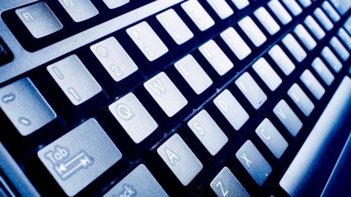 Uludağ Sözlük ve İnci Sözlük satıldı...