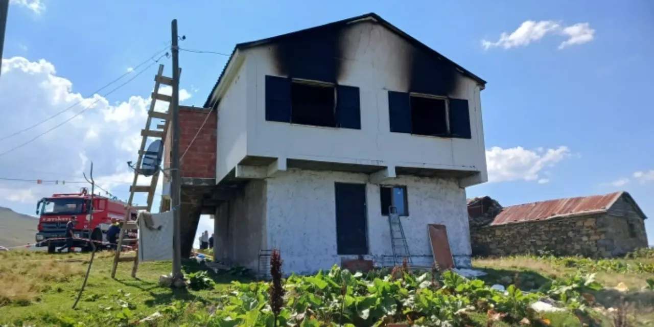 3 akrabasını öldürüp evi yakan sanıklar hakkında karar!