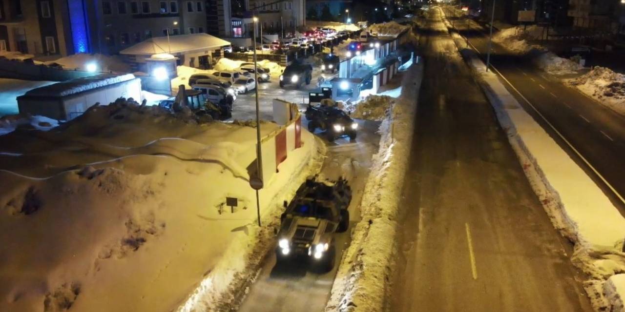 Bitlis'te eş zamanlı tefecilik operasyonu! 7 şüpheli tutuklandı