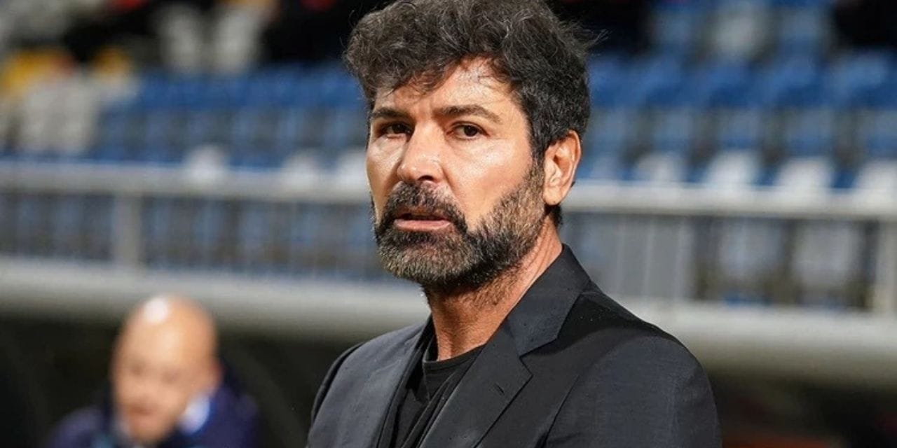 7 maçta topu topu 2 puan alabildi takım düşme hattına indi: Sonunda gönderdiler bir de teşekkür ettiler