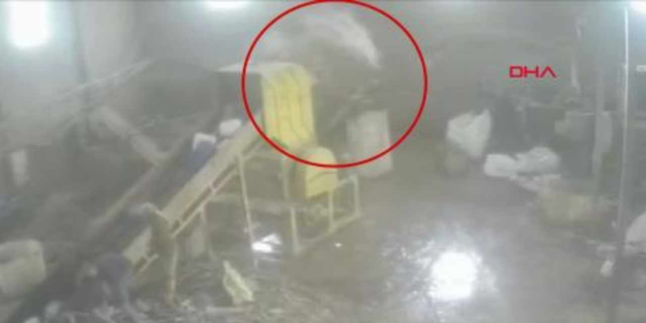 Bursa’da 20 tonluk su varili devrildi: Kaynak ustası son anda kurtuldu