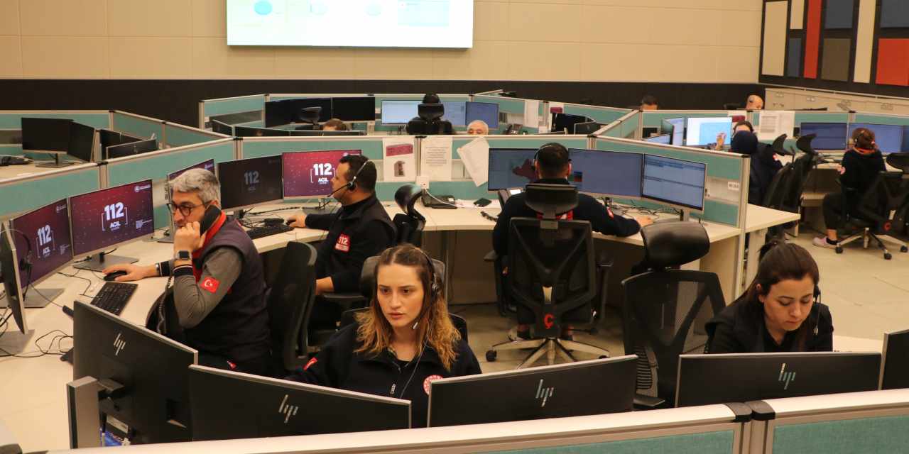 112’ye gelen inanılmaz şikayetler açıklandı: Rüya gören de aradı takma dişi kaybolan da...