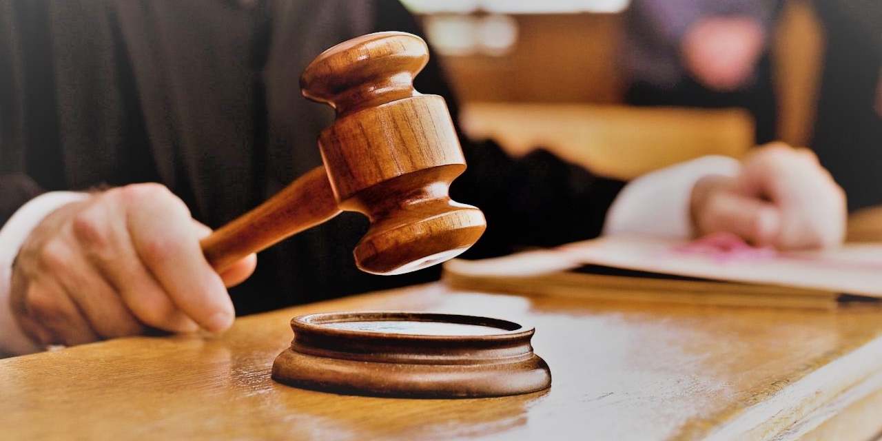 Eski çalışanının fotoğrafını paylaşan patrona hapis!