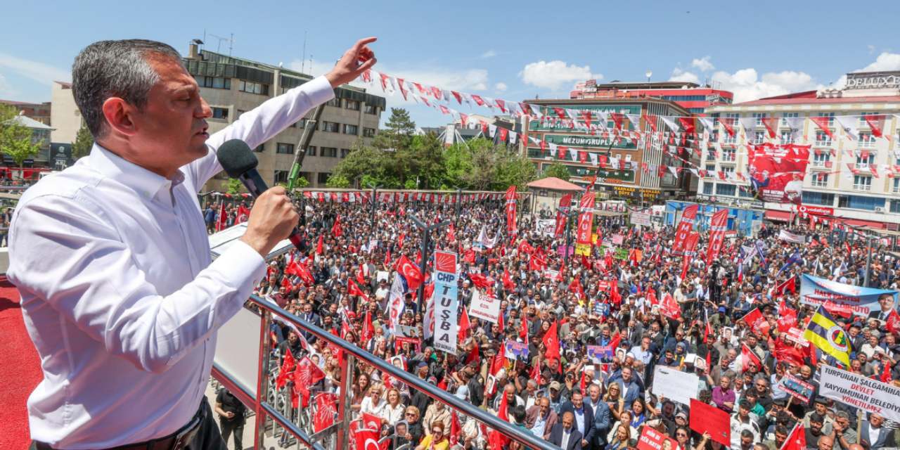 Özgür Özel'den Kocaeli'nde 'Millet İradesine Sahip Çıkıyor' mitingi