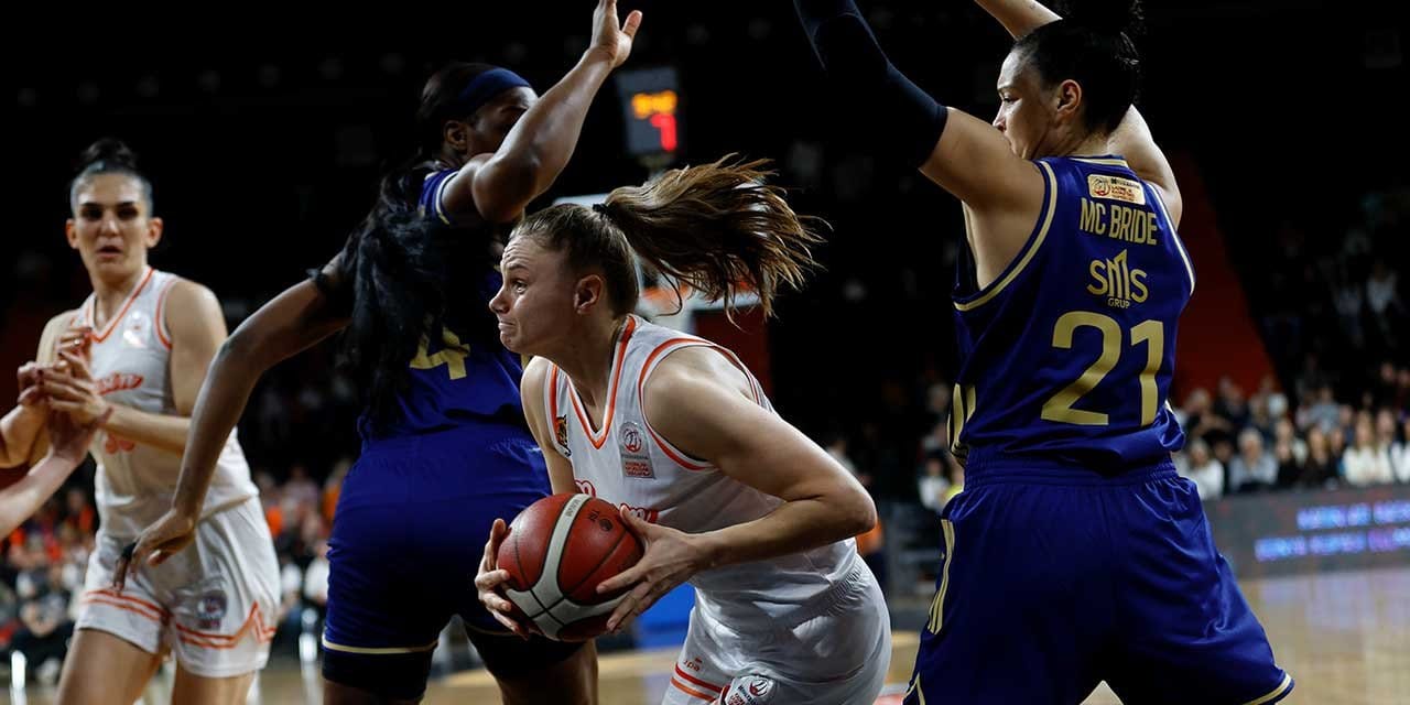 Fenerbahçe 19'da 19 yaptı: Namağlup ilerliyor