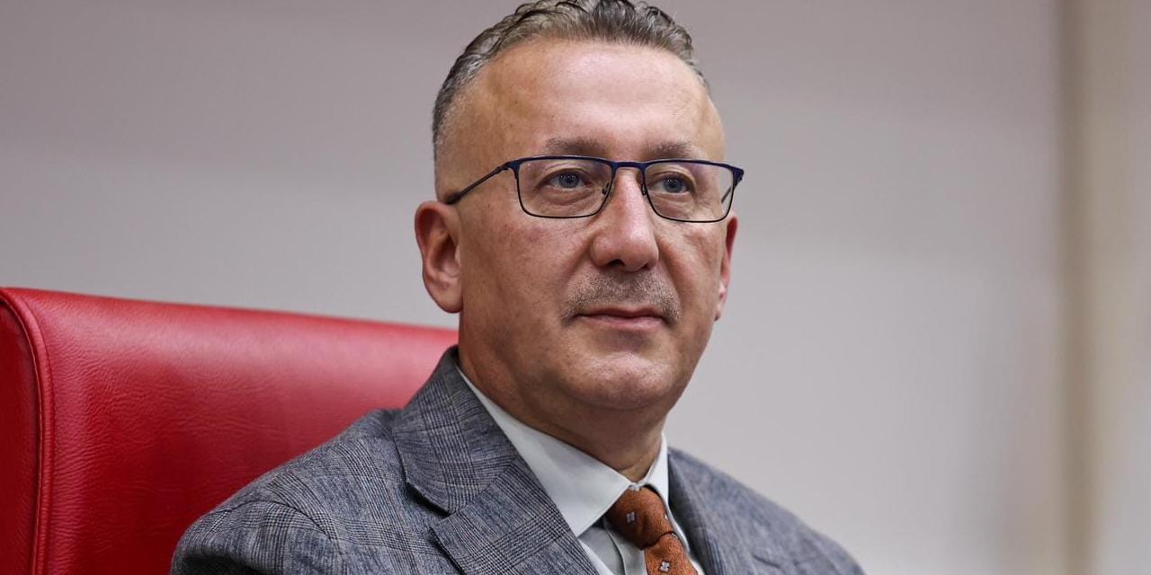 AKP'li başkanın uygunsuz ilişkisi attığı mesajlarla ifşa oldu: 192 sayfalık yazışma mahkemeye sunuldu