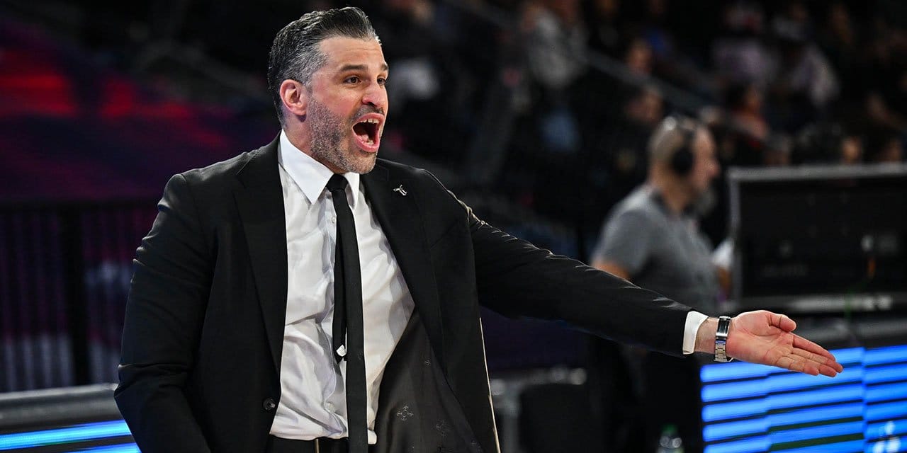 Beşiktaş'ın hocası Fenerbahçe derbisi sonrası çılgına döndü