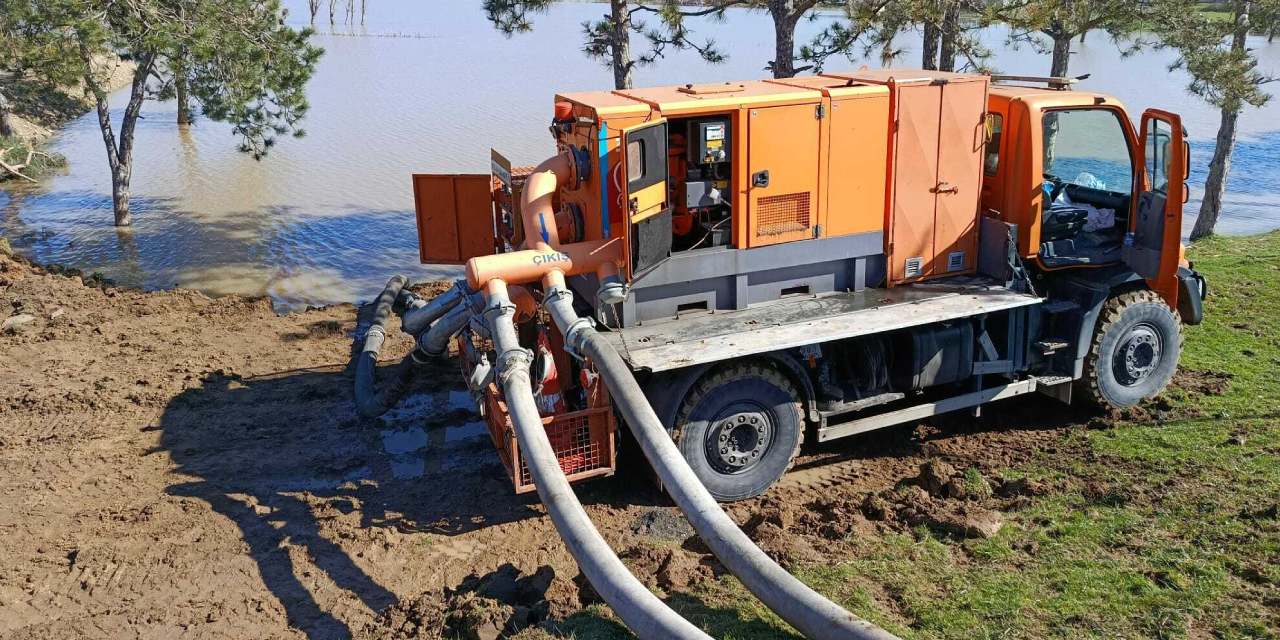 İBB ekipleri taşkın riski için Edirne'ye sevk edildi