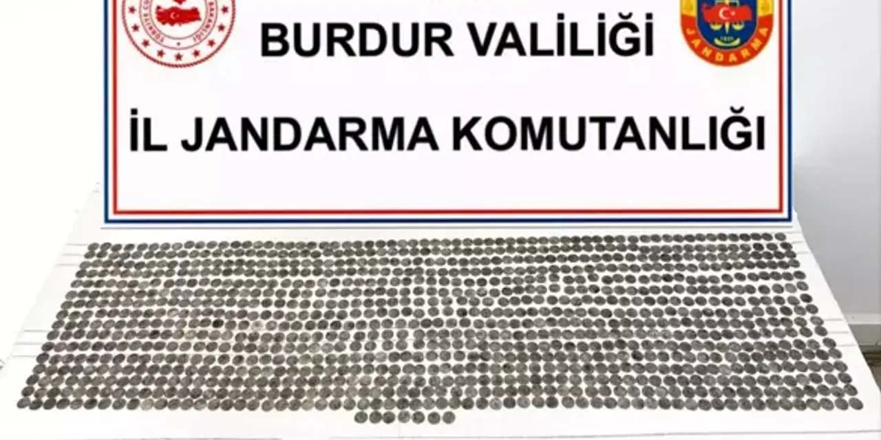 Burdur'da "Anadolu Mirası" operasyonu: 1105 sikke ele geçirildi