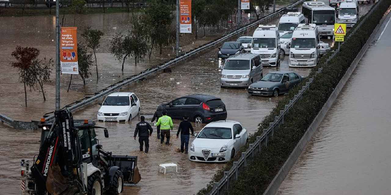 İzmir son 16 yıldır böylesini görmedi