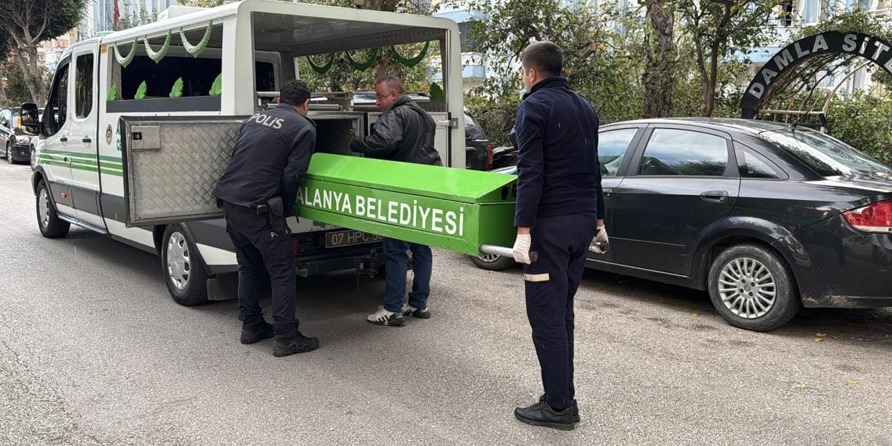 78 yaşındaki Alman vatandaşı Alanya'daki evinde ölü bulundu