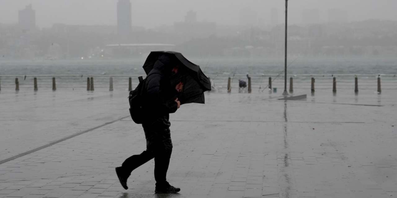 AKOM uyardı: İstanbul'a kış geri dönüyor!