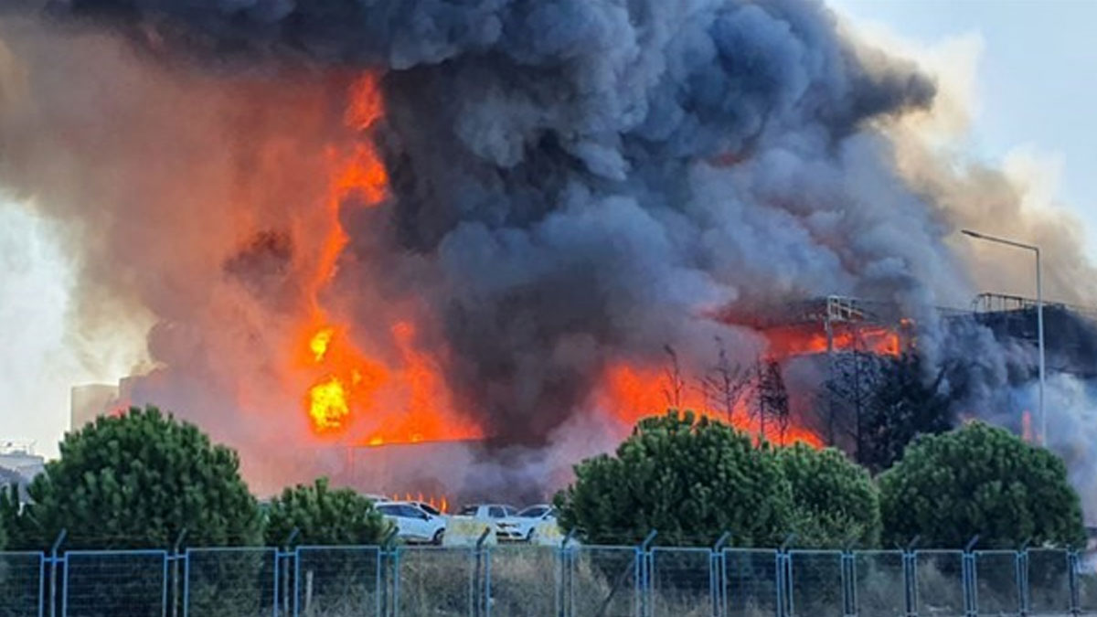 AFAD'dan Tuzla'daki fabrika yangınıyla ilgili açıklama