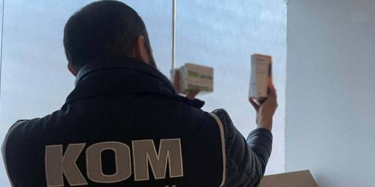 Yolcu otobüsü değil ecza deposu: Yüzlerce ilaç ele geçirildi!