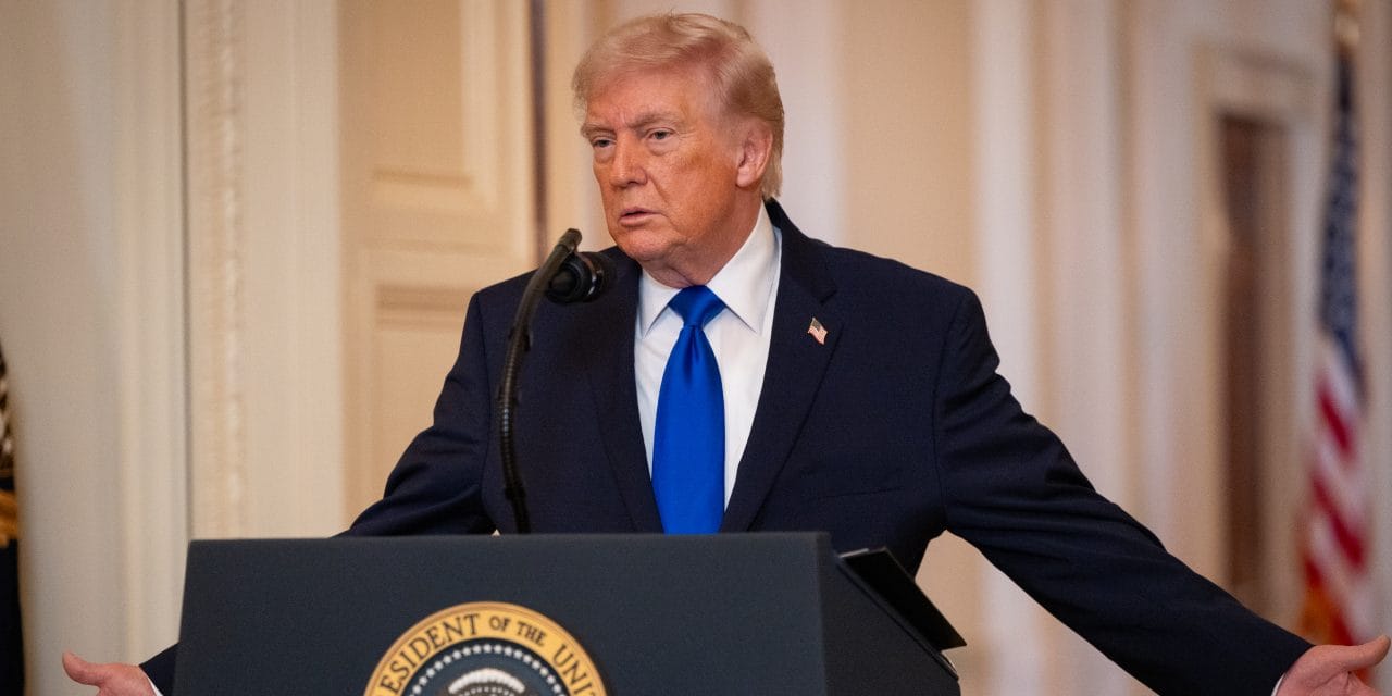 Trump'tan İran'a saldırı bahanesi: ABD'yi vuracak füze yapıyorlar!