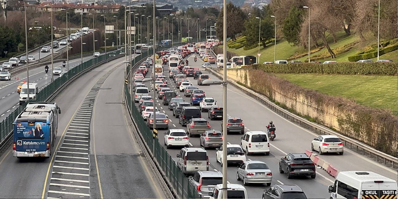 İstanbul trafiğinde iftar yoğunluğu