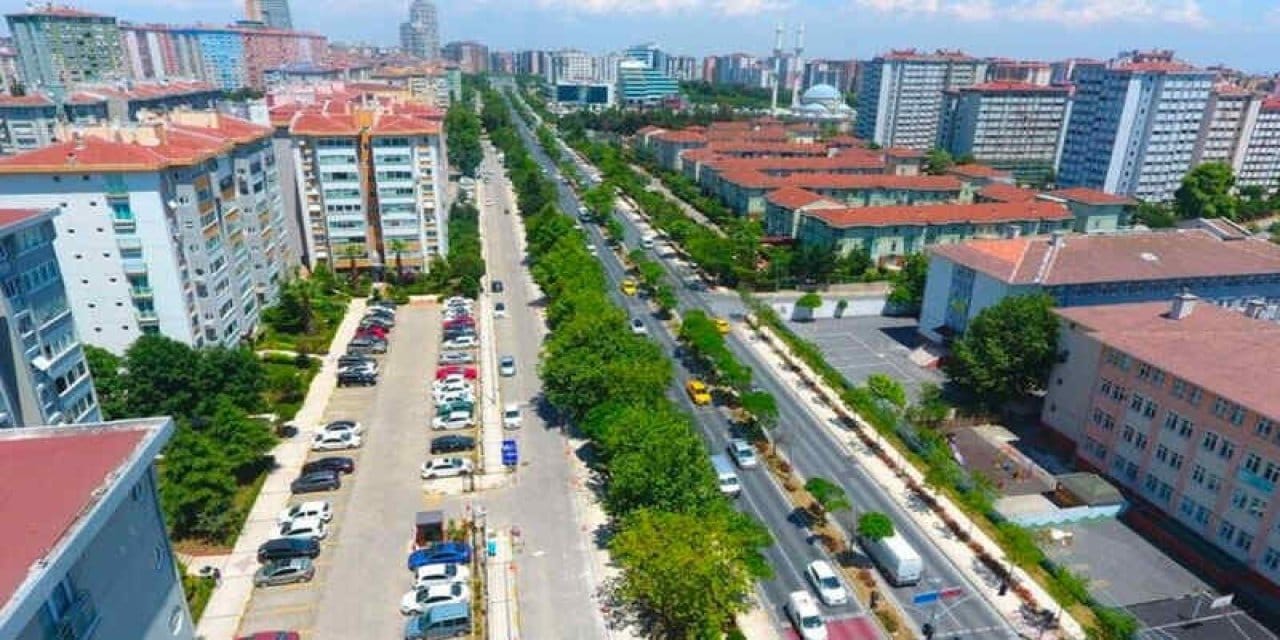 İstanbul'un en kalabalık mahallesi belli oldu! İşte nüfusu 3 şehri birden sollayan o dev mahalle