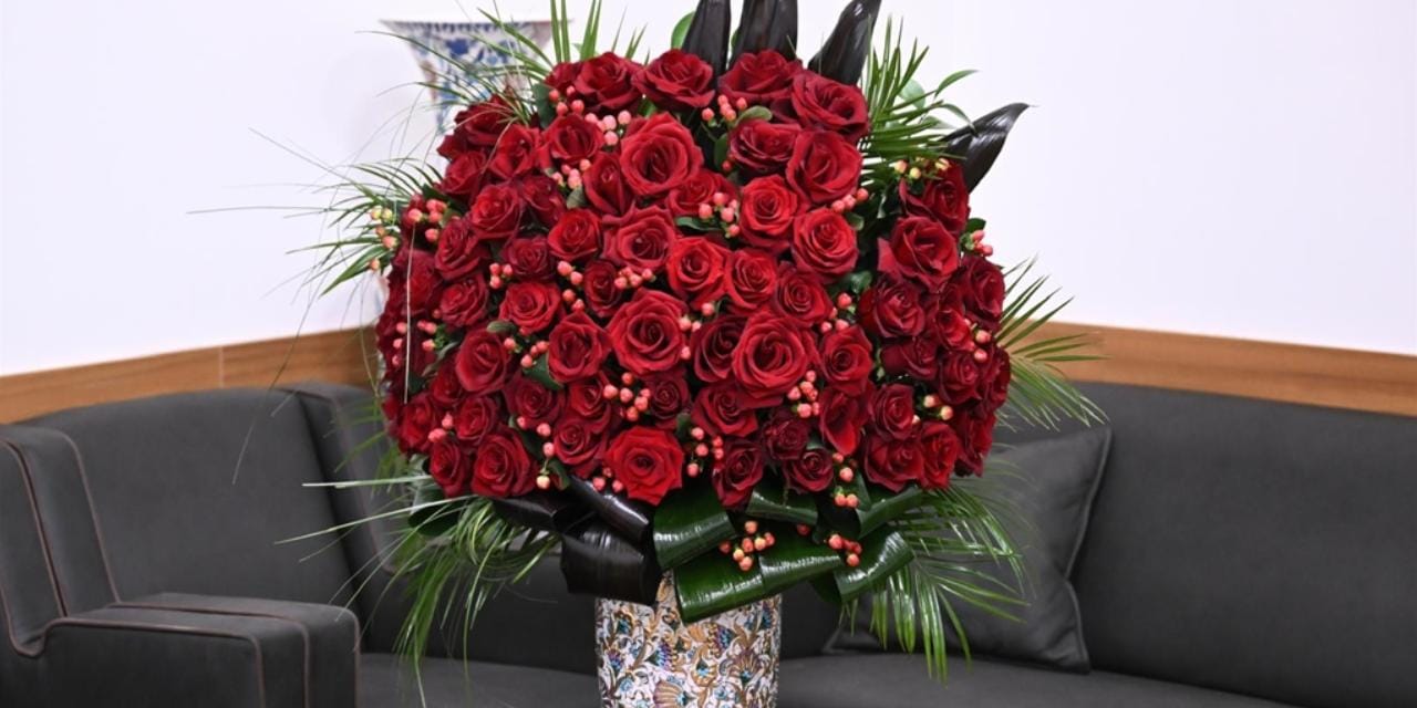 Bahçeli'den Erdoğan'a 72 gül ve özel bir hediye daha