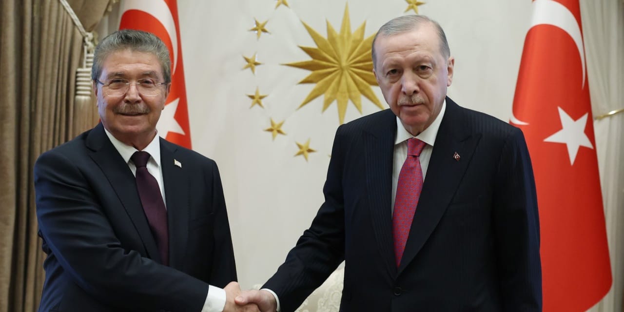 Erdoğan KKTC Başbakanı ile bir araya geldi