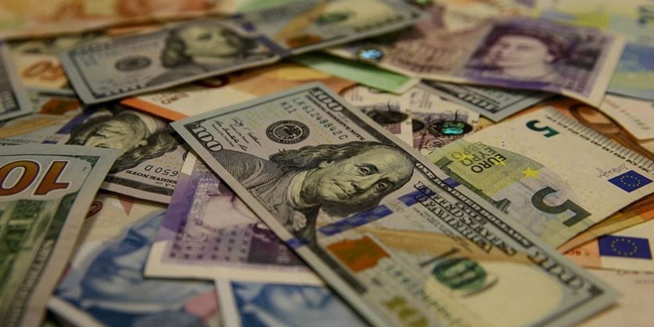 Dövizde eşiği ilk Euro aştı, Dolar da peşinden geliyor!