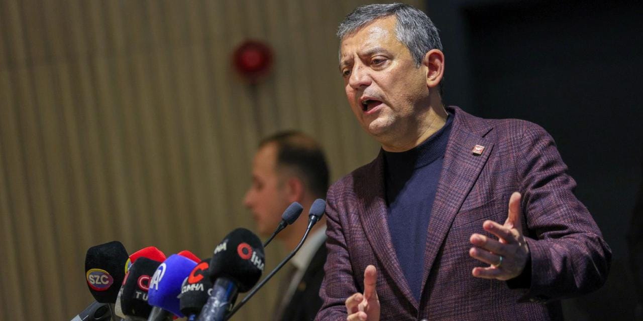 Özgür Özel'den kutuplaşma uyarısı: Oyuna gelmemek lazım