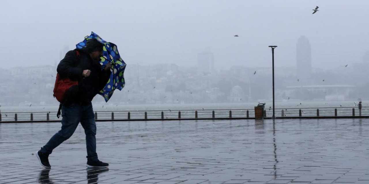 AKOM İstanbul için 'Sibirya soğukları' uyarısı yaptı: Ülkeyi terk edeceği tarihi açıkladı!