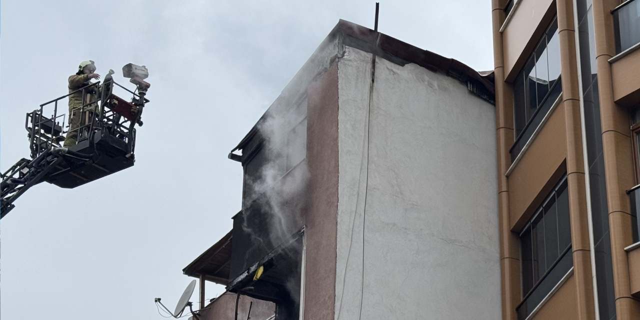 Esenler'de 4 katlı binada çıkan yangın söndürüldü